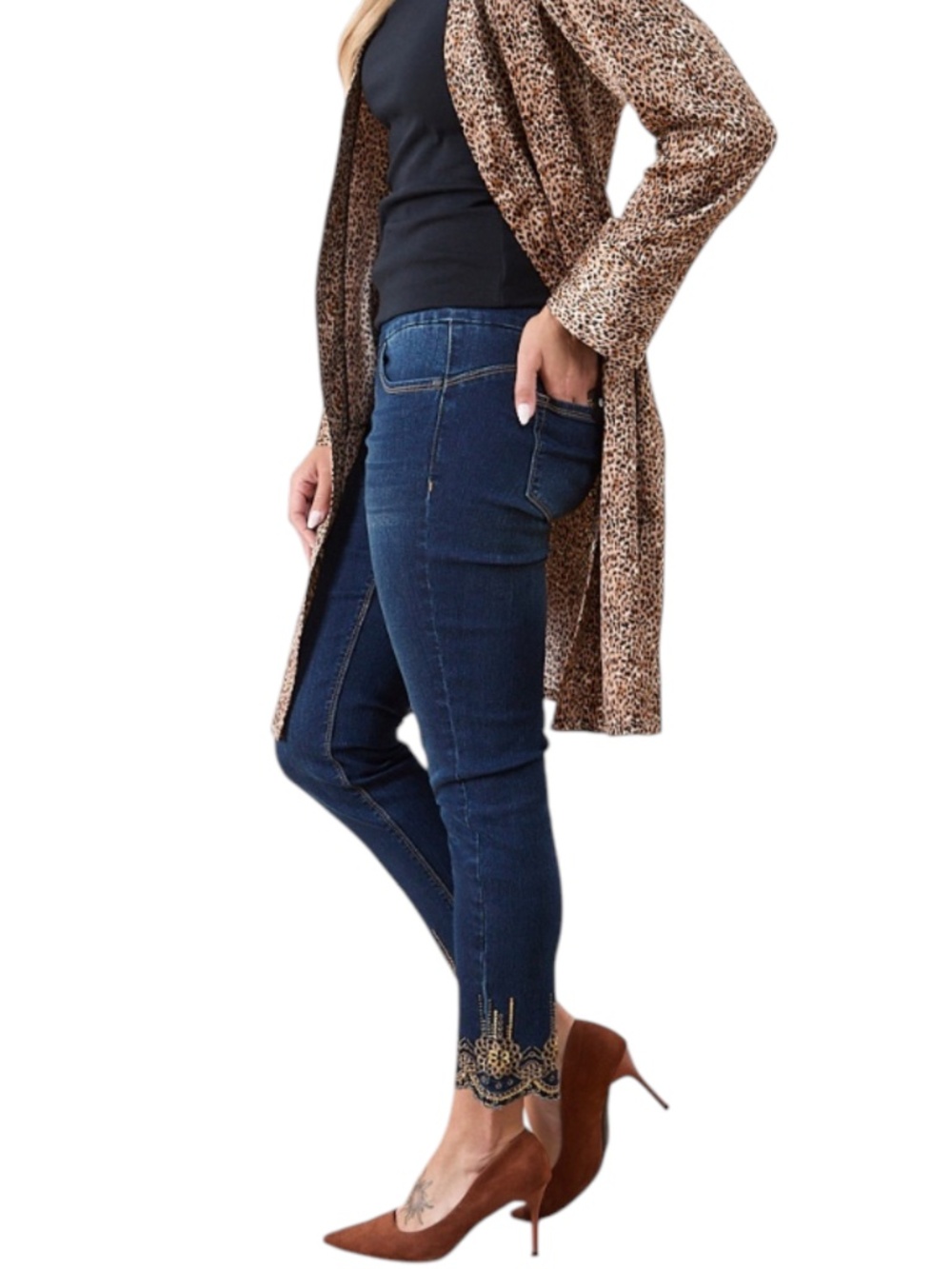 Cleo Blake Gold Embroidery & Rhinestone Ankle Jeans - Size 6